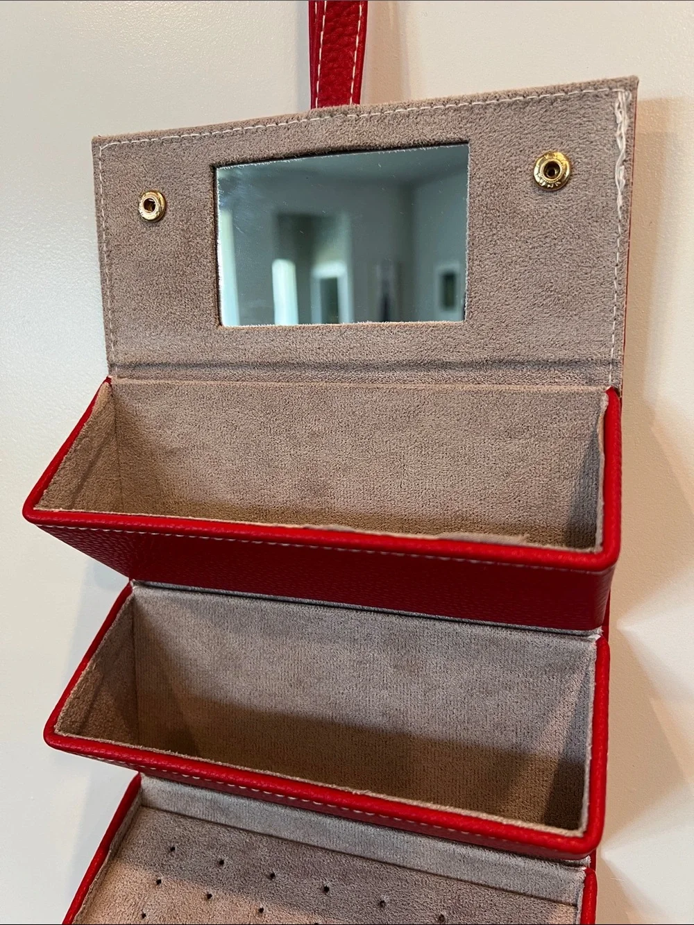 BROUK & Co Leah 5 Eyewear and Jewelry Case!
FREE SHIPPING - Picture 6 of 8